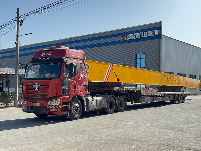 方形單梁 HD10t-30.19m 制作完成  裝車(chē)發(fā)出